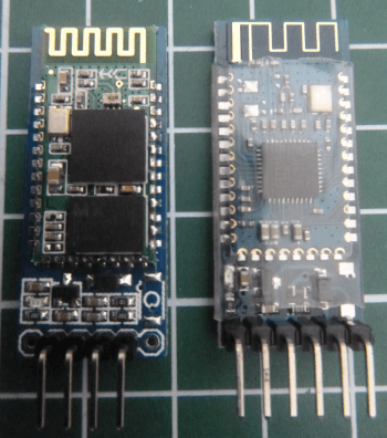 Bluetooth Modul HC06 (links) und HM10 (rechts)