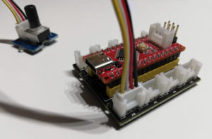 Grove - Rotary Angle Sensor am analogen Pin A0 angeschlossen