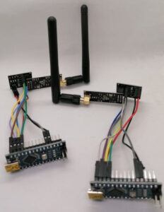 zwei Microcontroller Arduino Nano V3 mit nRFL01 Modulen