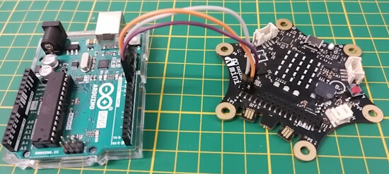 serielle Verbindung zwischen einem Calliope Mini 3 und einem Arduino UNO R3