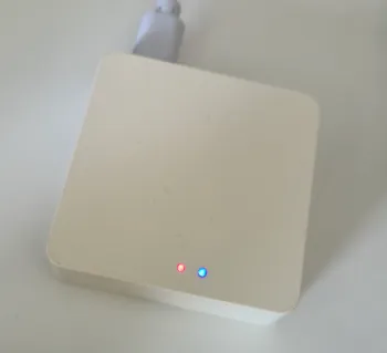 Kleine Tuya WiFi-ZigBee-Bridge zur Verbindung von ZigBee-Sensoren mit Smart Life und Home Assistant