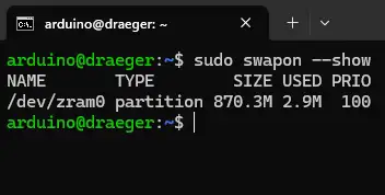Ausgabe von sudo swapon --show mit 870 MB ZRAM-Swap auf dem Arduino UNO Q