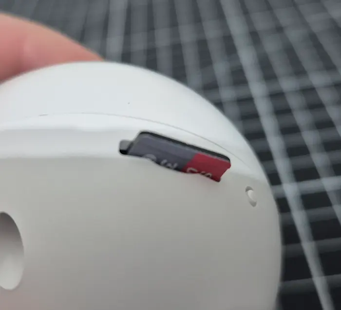 Shelly Camera - microSD Karte eingesteckt