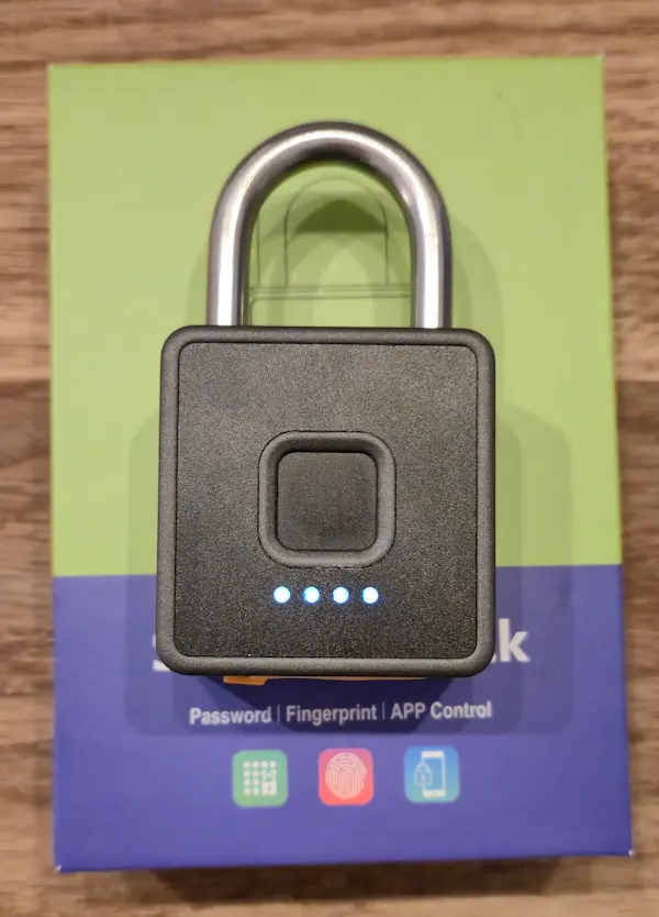 Fingerabdrucksensor am Eseesmart Smart Padlock
